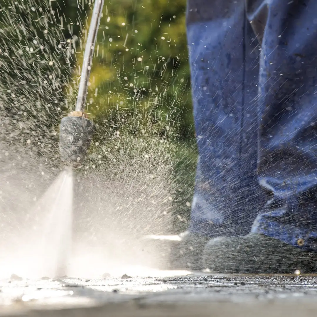 Driveway cleaning service