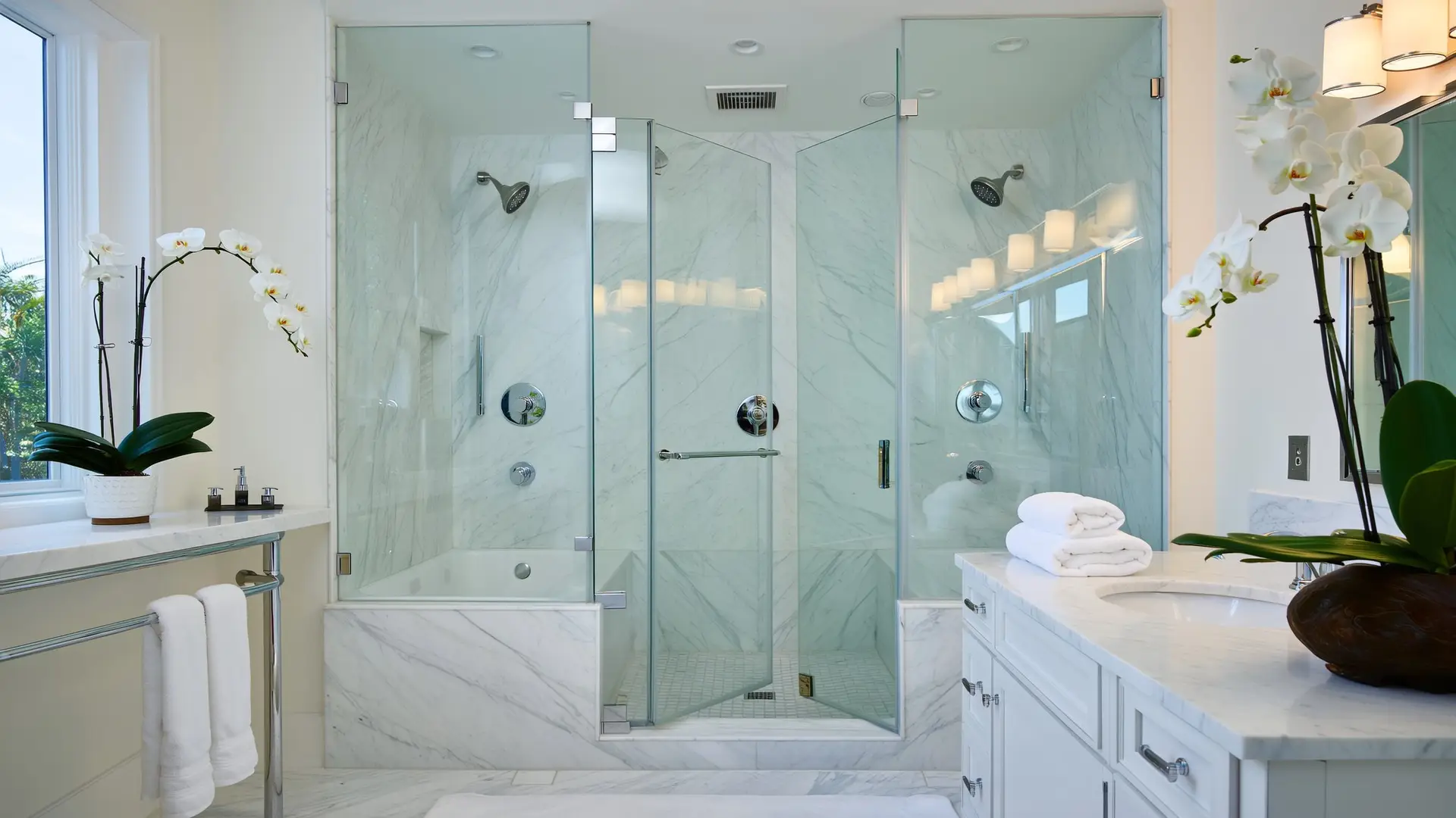 Detailed FCPE deep clean in progress inside Ponte Vedra luxury home interior.
