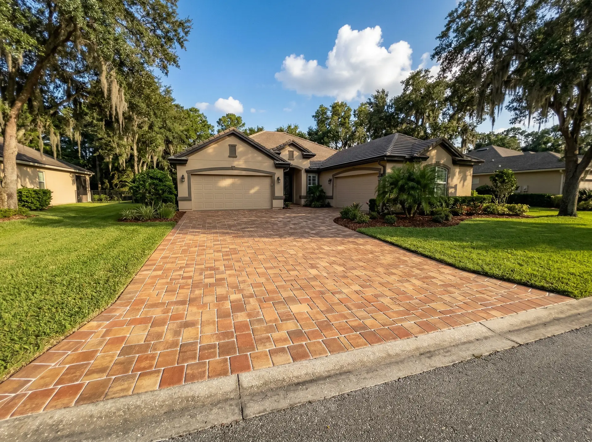 Rich sealed pavers after FCPE sanding and sealing